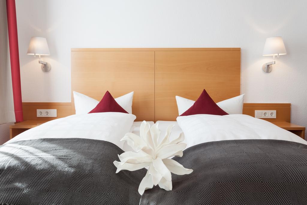 Hotel Waldhorn เคมป์เทน ภายนอก รูปภาพ
